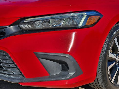 Used 2022 Honda Civic EX image 10