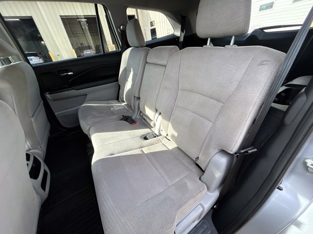 Used 2017 Honda Pilot LX image 13