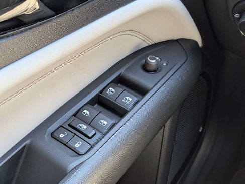New 2026 Jeep Compass Limited AWD/4WD image 21