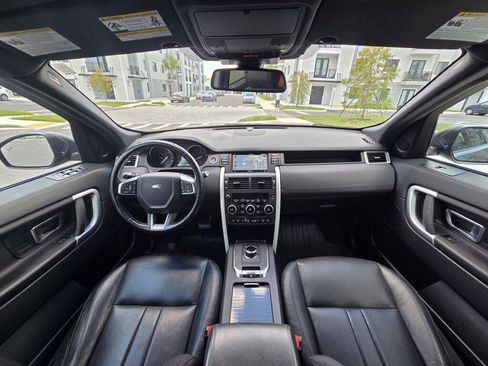 Used 2018 Land Rover Discovery Sport SE AWD/4WD image 18