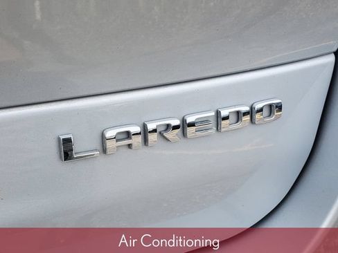 Used 2023 Jeep Grand Cherokee L Laredo w/ Luxury Tech Group I AWD/4WD image 8