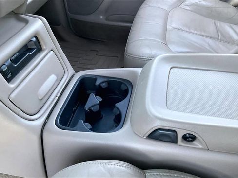 Used 2002 Chevrolet Silverado 2500 LT image 16