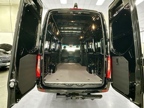 New 2026 Mercedes-Benz Sprinter 2500 image 24