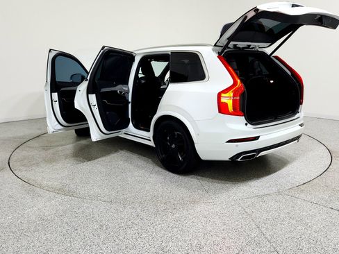 Used 2019 Volvo XC90 T6 R-Design w/ Advanced Package image 16