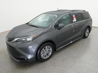 New 2025 Toyota Sienna XLE
