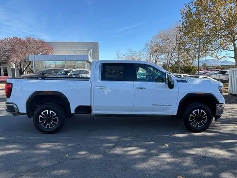 Used 2020 GMC Sierra 2500 SLT w/ Technology Package image 10