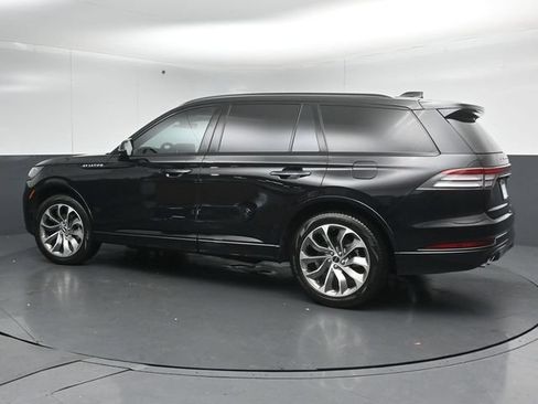 Certified 2025 Lincoln Aviator AWD w/ Jet Appearance Package image 5