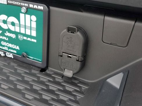 New 2026 RAM 1500 Laramie AWD/4WD image 10