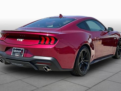 Used 2025 Ford Mustang GT RWD image 12