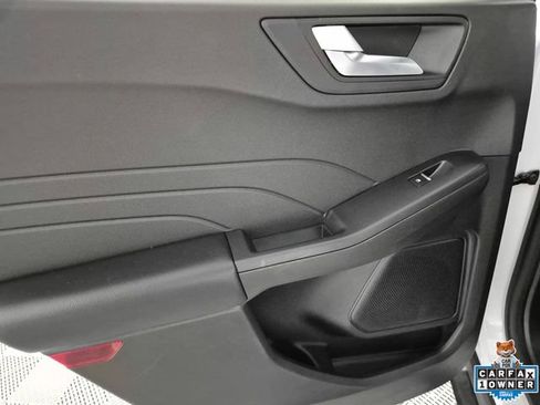 Used 2023 Ford Escape ST-Line Select AWD/4WD image 23