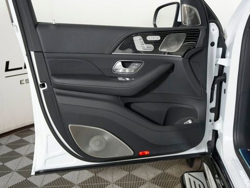 New 2026 Mercedes-Benz Maybach GLS 600 Maybach GLS 600 image 11