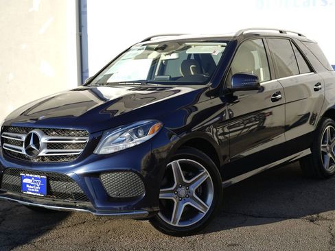 Used 2017 Mercedes-Benz GLE 400 4MATIC image 2