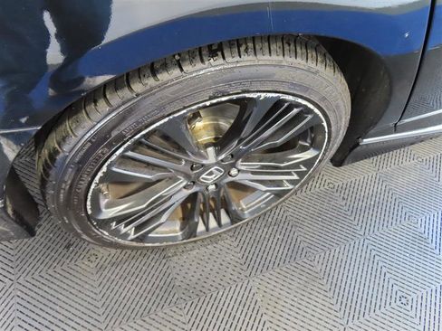 Used 2018 Honda Accord Touring image 8