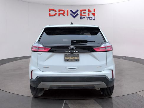 Used 2022 Ford Edge SEL image 4