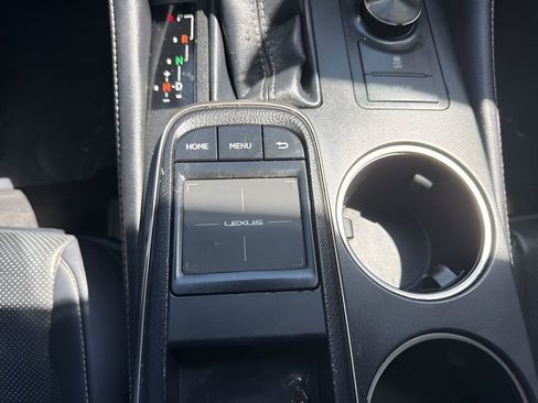 Used 2015 Lexus RC 350 w/ Luxury Package RWD image 18