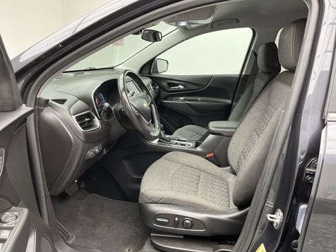 Certified 2022 Chevrolet Equinox LT image 3