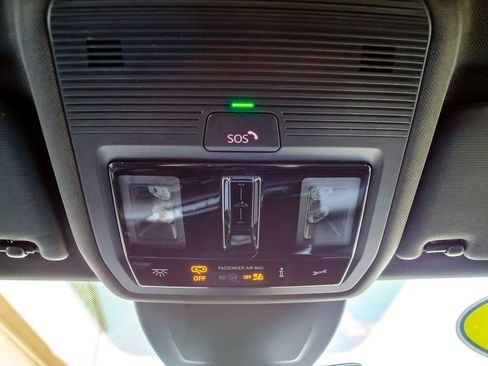 Used 2022 Volkswagen GTI SE image 25