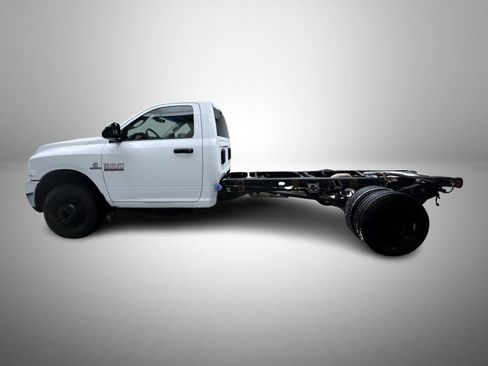 Used 2018 RAM 3500 4x4 Regular Cab DRW image 8