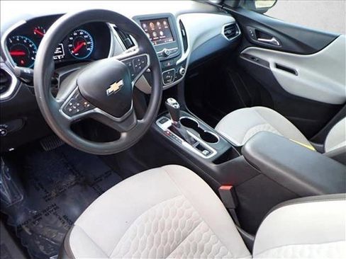 Used 2020 Chevrolet Equinox LS w/ LS Convenience Package image 8