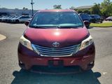 Used 2016 Toyota Sienna L image 2