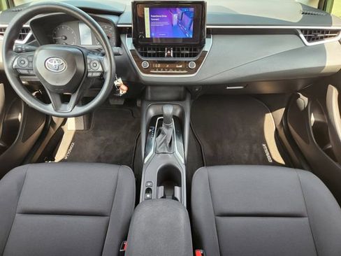 Used 2025 Toyota Corolla LE FWD image 20