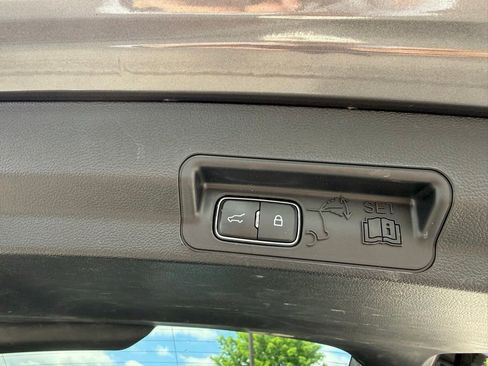 Used 2023 Ford Explorer XLT w/ Equipment Group 202A AWD/4WD image 26