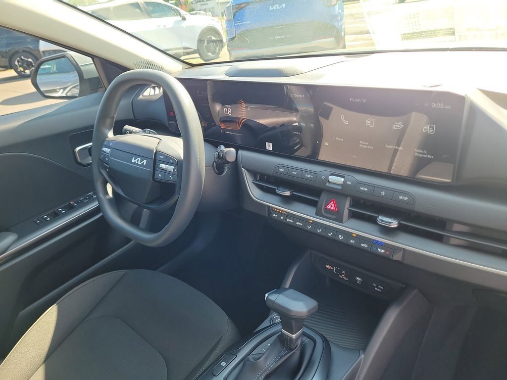 New 2026 Kia K4 FWD image 8