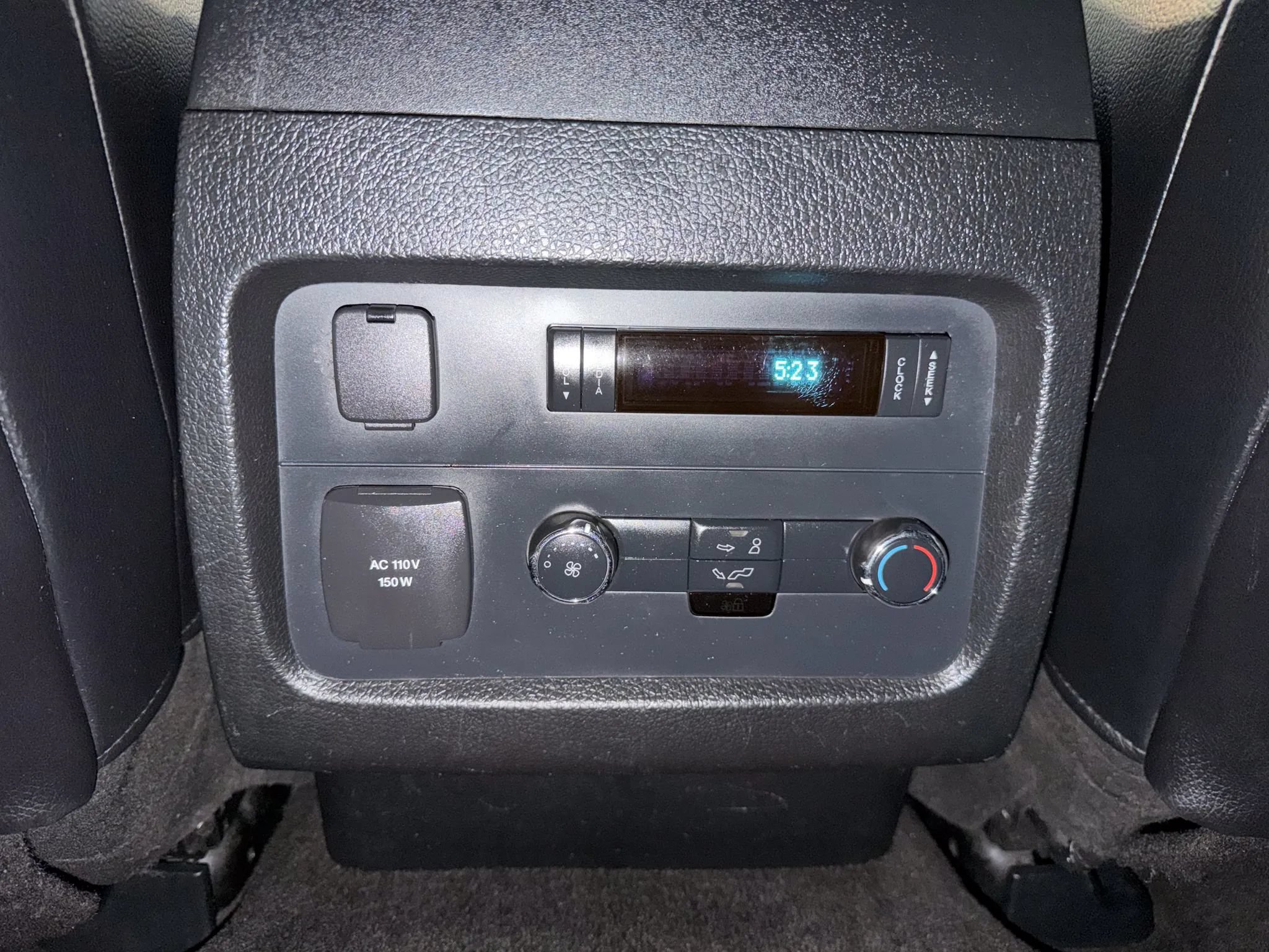 Used 2015 Ford Expedition EL XLT w/ Equipment Group 202A AWD/4WD image 32