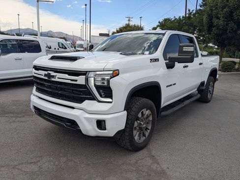 Used 2024 Chevrolet Silverado 3500 LTZ w/ LTZ Plus Package AWD/4WD image 10