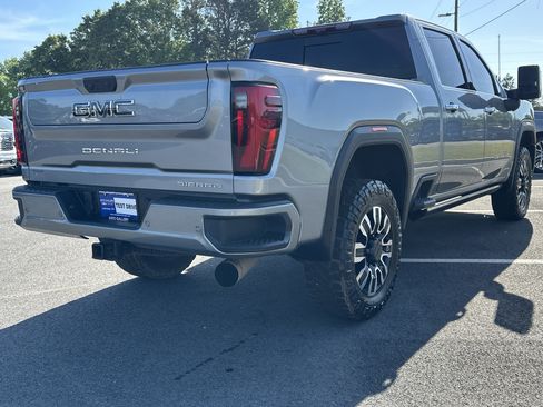 Certified 2025 GMC Sierra 2500 Denali Ultimate AWD/4WD image 6