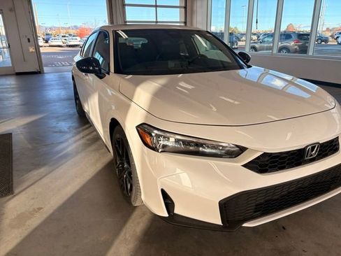 Used 2026 Honda Civic Sport image 4