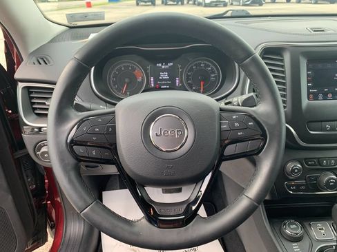 Used 2019 Jeep Cherokee Latitude Plus AWD/4WD image 24