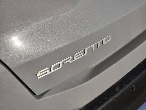 New 2026 Kia Sorento S image 7