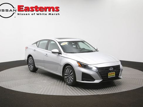 Used 2023 Nissan Altima 2.5 SV w/ SV Premium Package AWD/4WD image 49