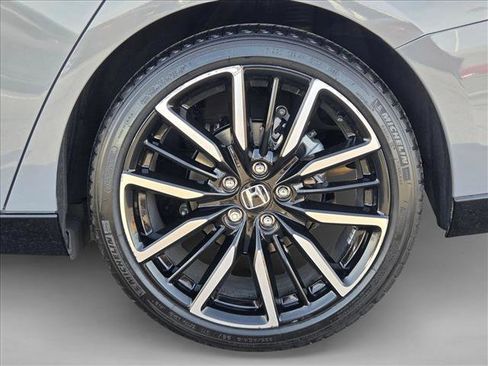 Used 2025 Honda Accord Touring image 25