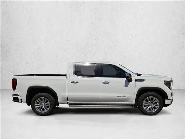 Used 2023 GMC Sierra 1500 Denali AWD/4WD image 4