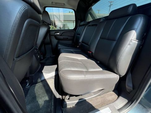 Used 2008 Chevrolet Avalanche LTZ w/ LTZ Preferred Equipment Group AWD/4WD image 19
