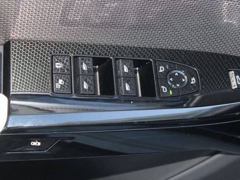 Used 2026 BMW i7 eDrive50 RWD image 22