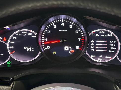 Used 2022 Porsche Cayenne image 24