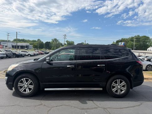 Used 2016 Chevrolet Traverse LT image 4