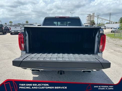 Certified 2025 GMC Sierra 1500 SLT w/ SLT Premium Package AWD/4WD image 10