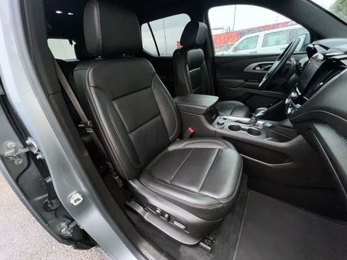 Used 2023 Chevrolet Traverse LT AWD/4WD image 28