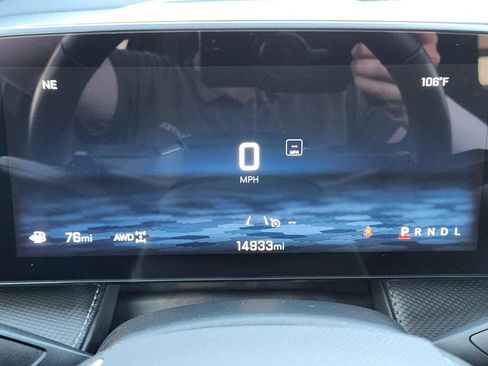 Used 2026 Chevrolet Equinox LT AWD/4WD image 16
