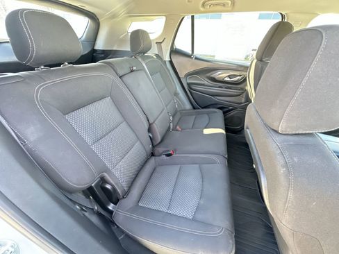 Used 2023 GMC Terrain SLE w/ Driver Convenience Package image 26