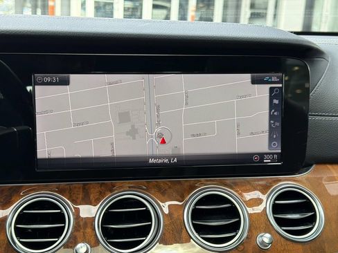 Used 2019 Mercedes-Benz E 300 image 25