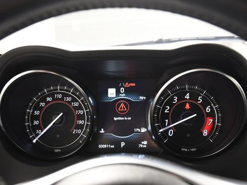 Used 2020 Jaguar F-TYPE R AWD/4WD image 31