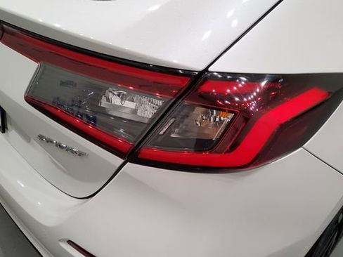 Used 2024 Honda Civic Sport image 11