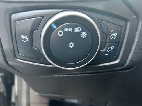 Used 2016 Ford Focus S image 19