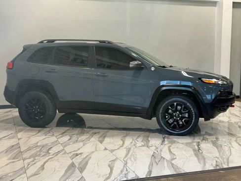 Used 2015 Jeep Cherokee Trailhawk w/ Comfort/Convenience Group image 55