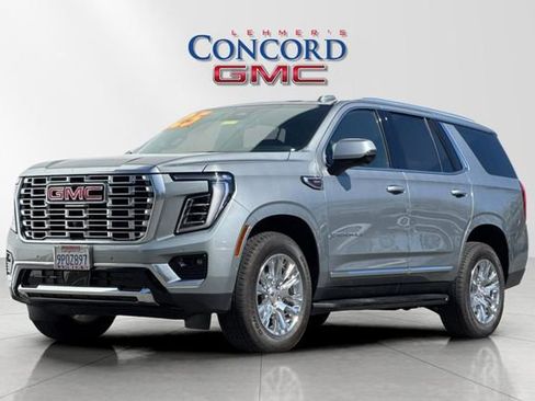 Used 2025 GMC Yukon Denali AWD/4WD image 8